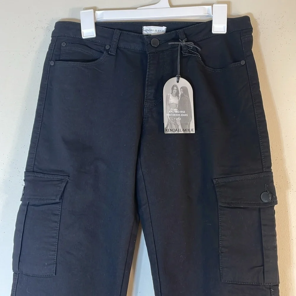 Black Cargo Jogger Jeans - Picture 4 of 10